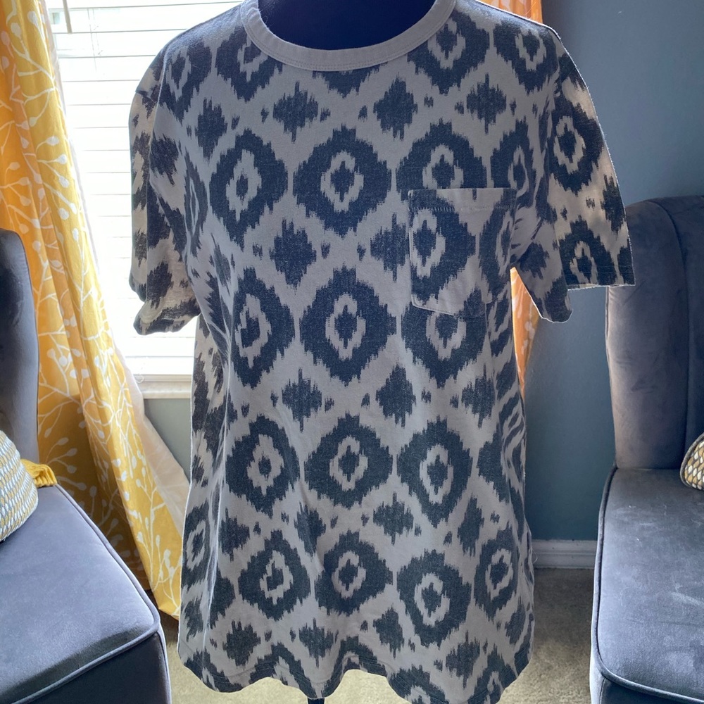 Gap pocket tee